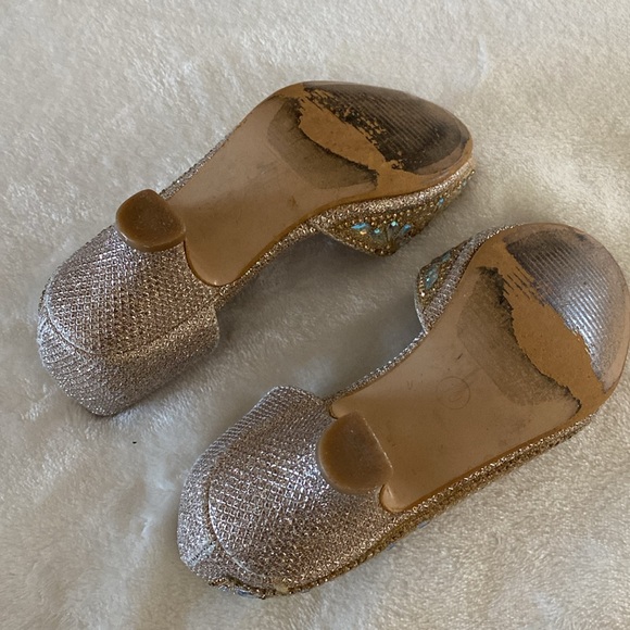 Princhess Chanpagne Mesh-sparkling show with small heal on - Picture 3 of 4